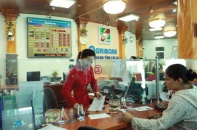 Tín dụng lên khỏi mặt đất.
