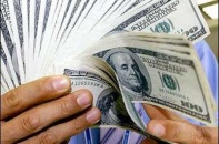 USD giảm giá đẩy vàng lên đỉnh 2 tuần