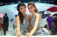 Dàn chân dài sexy đốt cháy Bangkok motorshow 2015