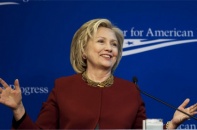 Bà Hillary Clinton chính thức tranh cử tổng thống