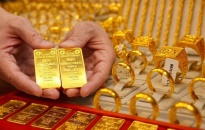 Vàng bị thổi bay 1,3 triệu đồng/lượng, bitcoin lao dốc mạnh
