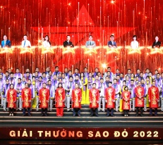 Vinh danh Top 10 Sao Đỏ - Doanh nhân trẻ Việt Nam tiêu biểu 2022 