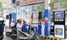 Yêu cầu bảo đảm cân đối cung cầu và ổn định giá hàng hóa, dịch vụ thiết yếu