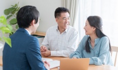Vì sao nhân sự nhiều năm ngành bất động sản, ngân hàng… chuyển sang tư vấn bảo hiểm?