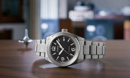 Casio ra mắt mẫu đồng hồ cơ trọng lượng nhẹ với khả năng hiển thị thời gian vượt trội
