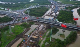 Thiếu vật liệu, khó khăn bủa vây các dự án giao thông trọng điểm TP.HCM
