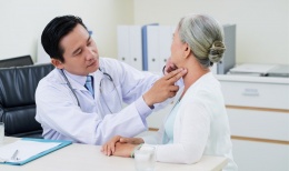 Não mô cầu và mối nguy lây nhiễm từ người không triệu chứng