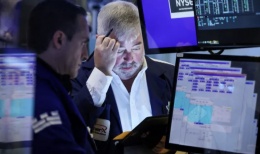 Lạm phát Mỹ nóng lên, Dow Jones mất 475 điểm, còn S&P 500 bán tháo trên diện rộng