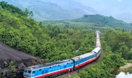 Du lịch đường sắt “khoác áo mới”