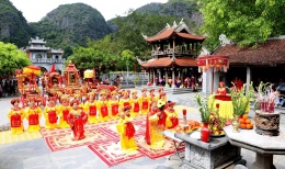 Ninh Bình: khai hội Đền Thái Vi, đón hàng nghìn du khách