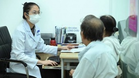 Phát hiện muộn làm gia tăng gánh nặng ung thư phổi