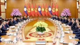 Việt Nam - Lào thống nhất thúc đẩy hợp tác kinh tế, hướng tới thương mại 5 tỷ USD