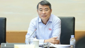 Thủ tướng nêu “vấn đề rất lớn” trong mua sắm thuốc và thiết  bị y tế 