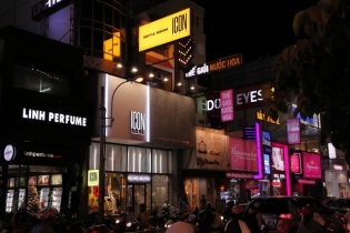 Sau 2 năm tìm lối đi, Thời trang nam Icon Denim tăng tốc mở rộng