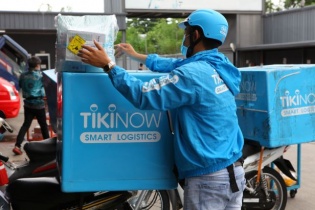 Giá xăng tăng nóng, Tiki vẫn giảm đến 40% chi phí vận chuyển
