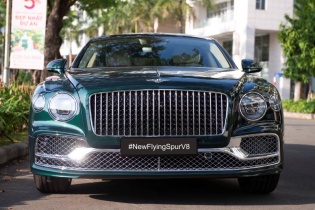 Bentley - đối thủ của Rolls-Royce liên tục đưa hàng "thửa" riêng về Việt Nam