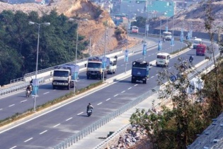 Quảng Ninh trao giấy chứng nhận đầu tư dự án giao thông 14.000 tỷ đồng