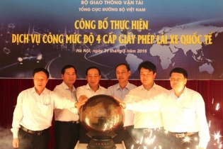 Bộ GTVT khai trương dịch vụ cấp GPLX quốc tế qua mạng