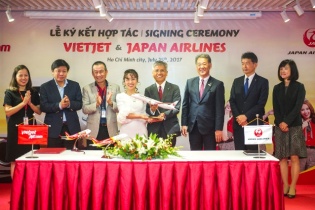 Japan Airlines và Vietjet bắt tay hợp tác toàn diện