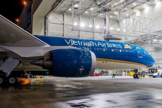 Vietnam Airlines bán và thuê lại 1 động cơ dự phòng Genx-1B74/75 của đội bay B787