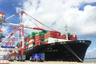 Cho phép Cảng container quốc tế Sài Gòn - SSA đón siêu tàu 160.000 DWT 
