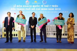 TP. Hồ Chí Minh đón vị khách quốc tế thứ 7 triệu