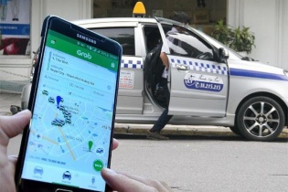 Dừng thí điểm ứng dụng công nghệ hỗ trợ kết nối cho xe ô tô hợp đồng dưới 9 chỗ