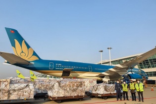 Vietnam Airlines dùng siêu tàu bay B788-9 và A350 vận chuyển hàng hóa để duy trì doanh thu