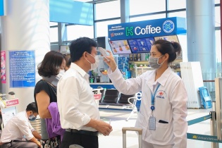 Toàn bộ nhân viên Cảng hàng không quốc tế Tân Sơn Nhất âm tính với Covid -19