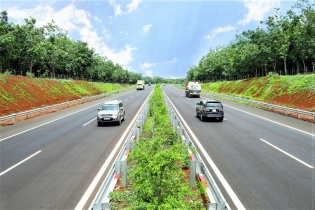 Đề xuất đầu tư 8.365 tỷ đồng xây 60 km cao tốc Dầu Giây - Tân Phú