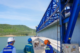 Bộ Giao thông Vận tải yêu cầu xử lý dứt điểm vướng mắc vật liệu thi công cao tốc