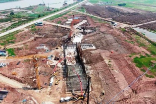 Cảnh báo đỏ đối với cụm công trình kênh nối Đáy - Ninh Cơ 