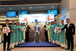 60.000 hành khách đã bay trên đường bay thẳng thường lệ Việt - Mỹ của Vietnam Airlines 