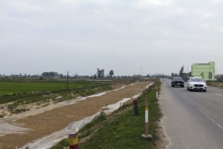 Xây dựng phương án tiếp tục thực hiện Dự án nâng cấp, mở rộng Quốc lộ 9