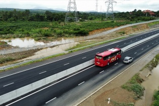 Xử lý triệt để tình trạng ngập lụt trên cao tốc Dầu Giây - Phan Thiết