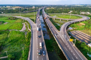 Báo cáo Thủ tướng về khả năng xây cầu cạn cao tốc tại phía Nam