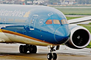 Vietnam Airlines mời chào giá dịch vụ sửa chữa, đại tu động cơ phụ đội bay Boeing 787
