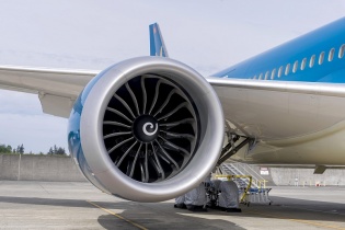 Vietnam Airlines mời chào giá dịch vụ Sửa chữa & Đại tu động cơ GEnx Boeing 787 