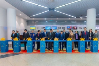 Vietnam Airlines khai trương đường bay thẳng Hà Nội - Phnom Penh