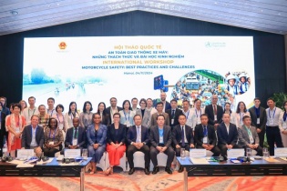 Cần giải pháp quyết liệt để bảo vệ người tham gia giao thông bằng xe máy