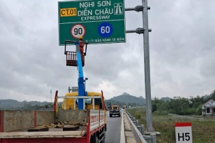 Cục Đường bộ lên tiếng về biển báo "chưa phù hợp" trên cao tốc Nghi Sơn - Diễn Châu