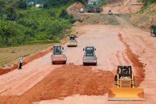 Giải pháp kép thông vốn tín dụng cho cao tốc Hữu Nghị - Chi Lăng