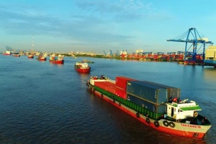 Phát triển đường thuỷ nội địa - giải pháp kéo giảm bền vững chi phí logistics Việt Nam