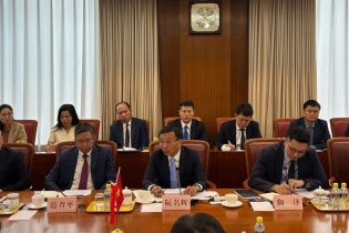 Đẩy mạnh hợp tác trong lĩnh vực phát triển đường sắt giữa Việt Nam và Trung Quốc