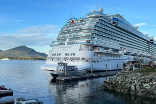 Cho phép Bến cảng quốc tế Cam Ranh được tiếp nhận siêu tàu khách Discovery Princess