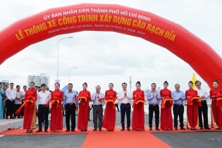 TP.HCM thông xe cây cầu 512 tỷ đồng nối quận 7 và huyện Nhà Bè