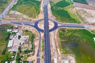 Sắp thông xe 2 đoạn cao tốc Bến Lức - Long Thành để giảm kẹt xe dịp Tết