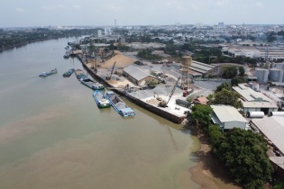 Đồng Nai phát hiện tình trạng lén đổ, chôn chất thải trong khu công nghiệp Biên Hòa 1