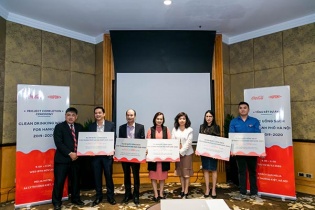 Chung tay giải bài toán nước sạch cho người dân