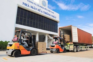 Vinamilk “xông đất” 2021 với lô hàng lớn xuất khẩu đi Trung Quốc
